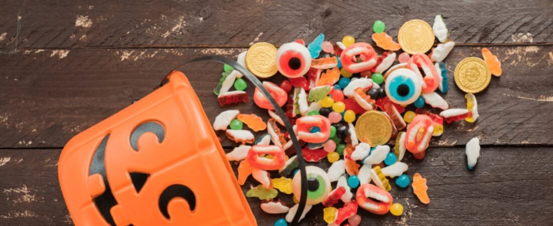 Halloween Safety for Dogs: Candy, Costumes, and Trick-or-Treaters